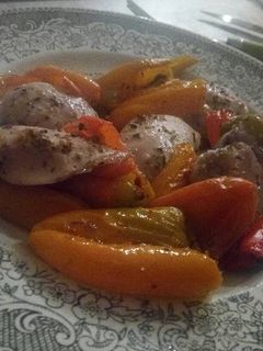 Una foto de Pechugas de codorniz con pimientos