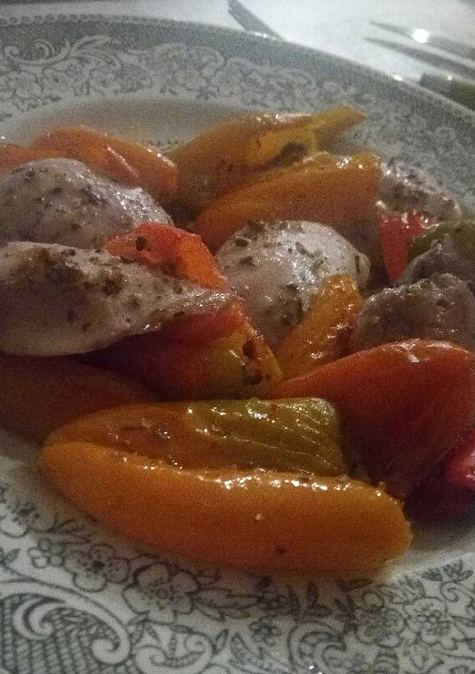 Una foto de Pechugas de codorniz con pimientos
