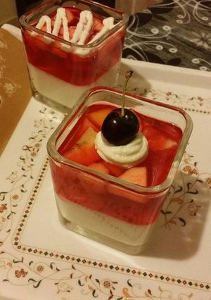 صورة لوصفة مهلبيه بالجيلي والفواكه 🍎🍌🍒🍓