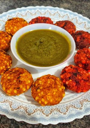 A picture of Sabudana Vada in 2 Flavors.