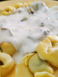 Una foto de Tortellini con nata!!!