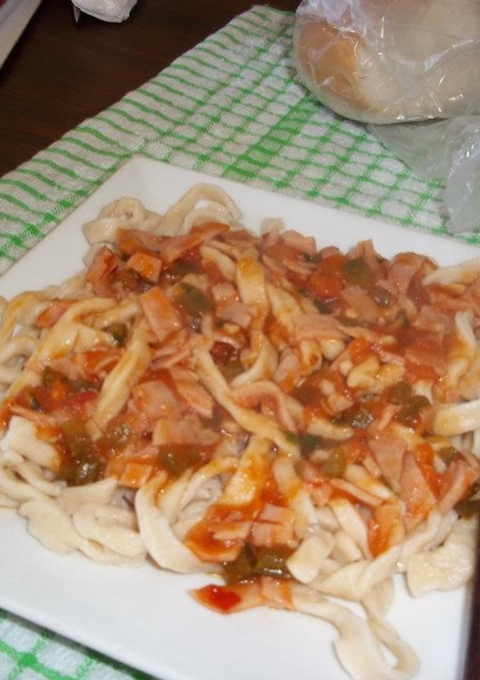 Una foto de Tallarines con Salsa