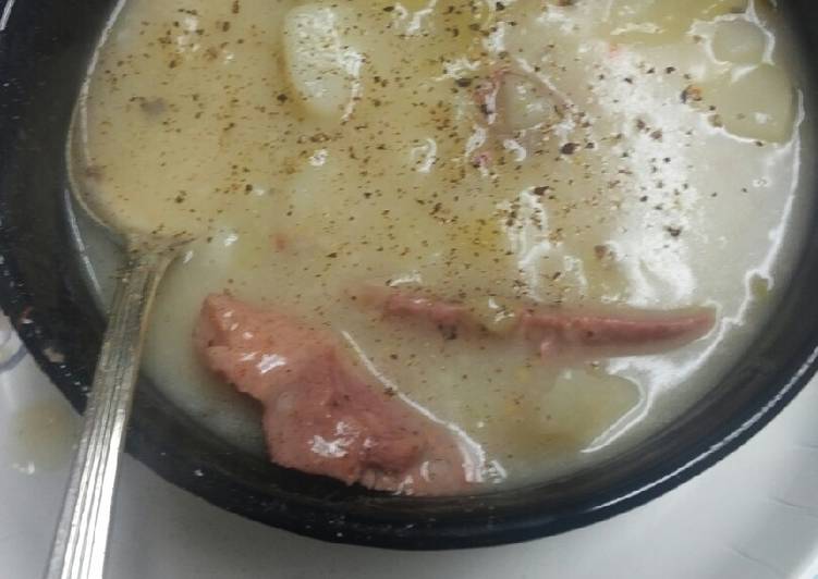 Saint Patrick's Day Cabbage, Potatoes and Cornedbeef Soup