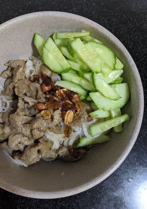 Hình của món Cách xào bò mềm để ăn bún, mì.