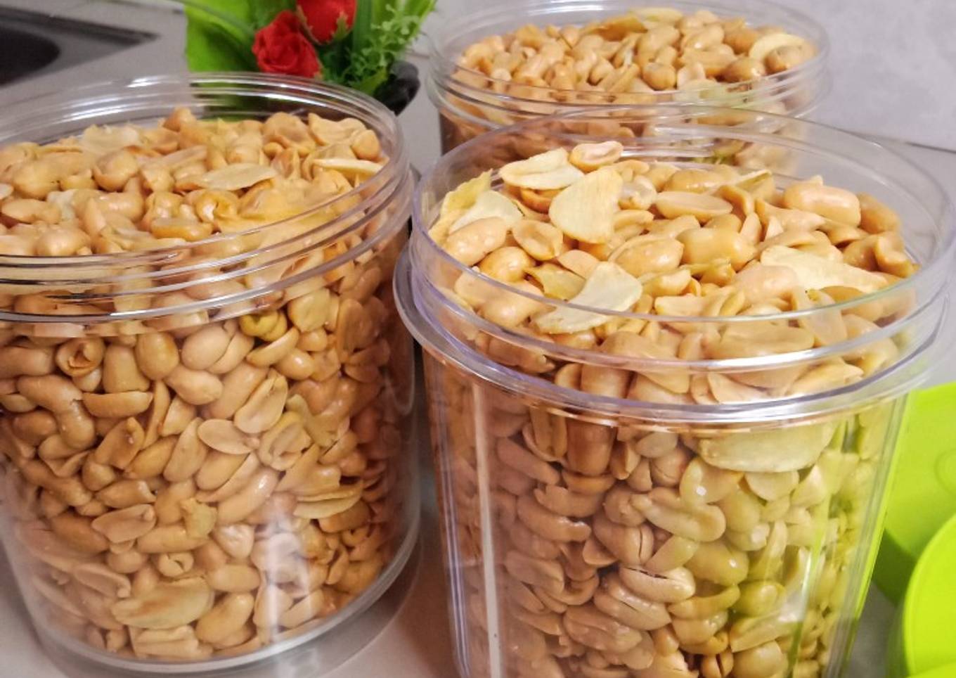 16. KACANG GORENG BAWANG
