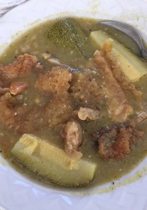 Una foto de Chicharrón con calabazas