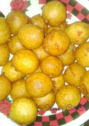 A picture of Puff-Puff with pepper & onions.
