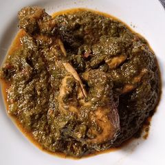 A picture of Palak chicken.