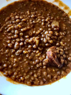 Una foto de Lentejas con patatas y chorizo