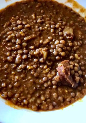 Una foto de Lentejas con patatas y chorizo