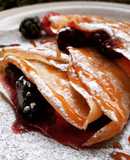 Crepes de frutos del bosque con toffee