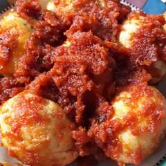 A picture of Telur Balado.