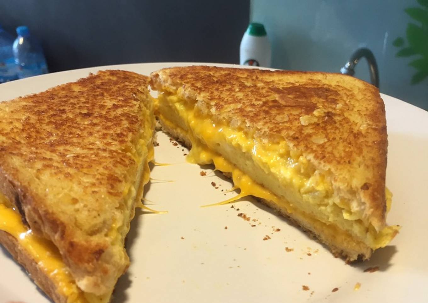 Egg melted sandwich