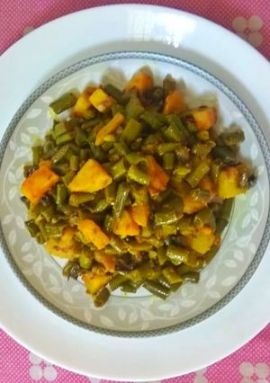 A picture of French beans Potato fry.