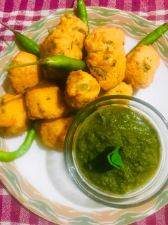 દાળવડા (Dal vada recipe in Gujarati) રેસીપી મુખ્ય ફોટો