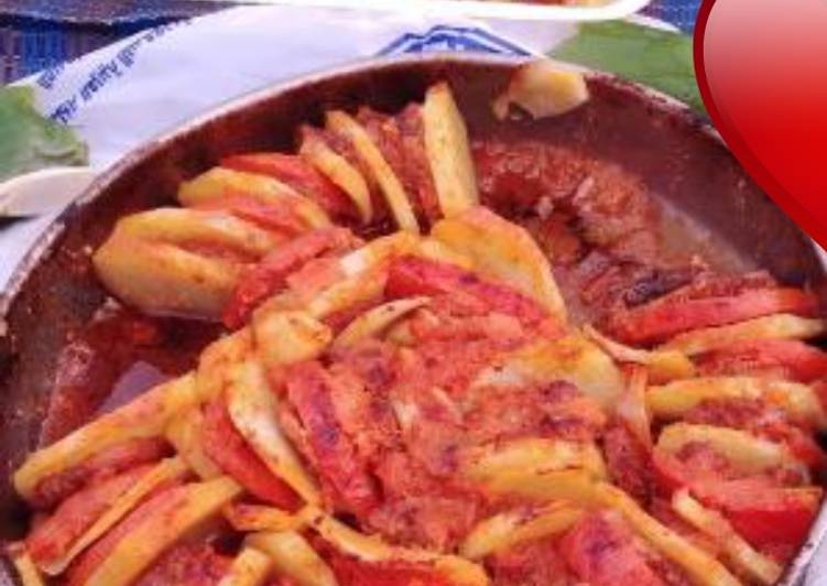 صينية بطاطا بالكفتة