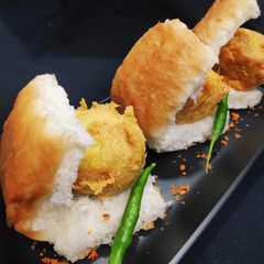 Vada pav A picture of Vada pav.