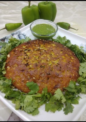 રવા હાંડવો (Rava Handvo Recipe In Gujarati) રેસીપી મુખ્ય ફોટો
