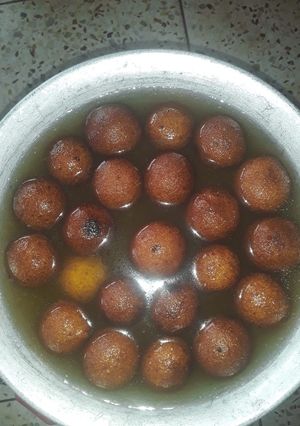 সুজির গোলাপজাম (Sujir golapjam recipe in Bengali) রেসিপির প্রধান ছবি