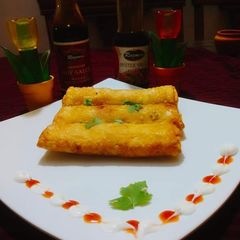 Chinese_spring_roll A picture of Chinese_spring_roll.