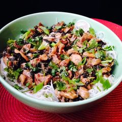 A picture of Beef, Mushroom & Kale Stir fry.