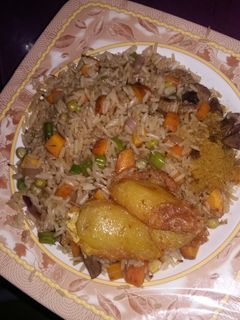 Soyayyar shinkafa me kayan lambu ainihin hoton girkin