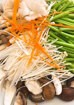 Hình của món Lẩu Thái chay.