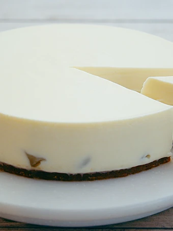 Recipe "No-Bake" Yogurt Cheesecake with cooked sweetened apples the Delicious Can spoil the tongue