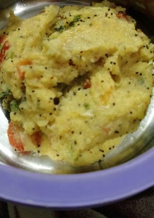 उपमा (upma recipe in Hindi) रेसिपी मुख्य फोटो
