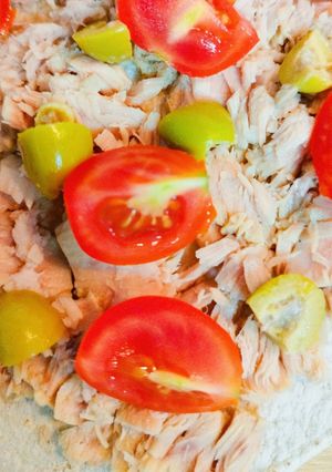 Una foto de Pizza fit - atún con olivas