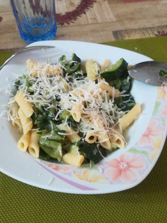 Foto di Pennette con zucchine "alla poverella"