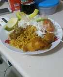 Arroz con pollo y chuleta