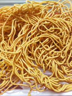 साधी शेव (sadhi sev recipe in marathi) रेसिपी चे मुख्य फोटो