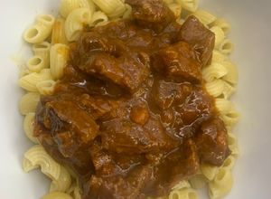 Una foto de Goulash facilísimo!! ;)
