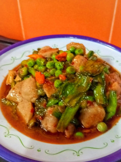 Foto resep Tumis Kuah Genjer Bakso Kacang Polong