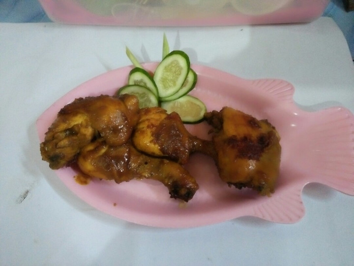 Cara Memasak Ayam panggang bumbu kuning Rumahan