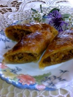 Káposztás-kolbászos hájas rétes recept fotója