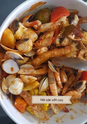 Hình của món Hải sản sốt cay.