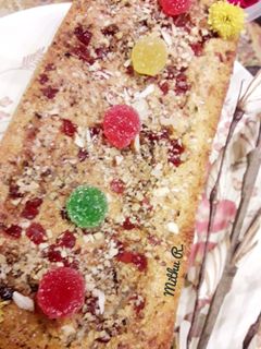 पाइनएप्पल डॉयफ्रूट केक (Pineapple dry fruit cake recipe in Hindi) रेसिपी मुख्य फोटो