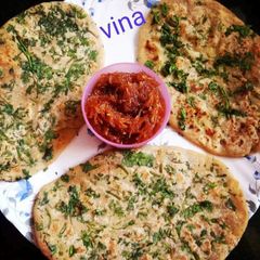 Amritsari aloo kulcha A picture of Amritsari aloo kulcha.