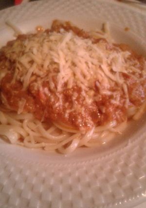 Una foto de Fideos con salsa de atún con crema