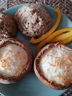 Tojásos-sajtos zsemle sütőben recept fotója
