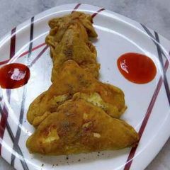 A picture of Chana dal paneer Pakode.