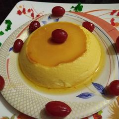 A picture of Eggless caramel custard pudding.