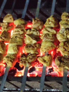 عکسی از دستور جوجه کباب اتیشی