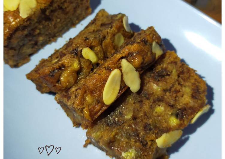 Eggless Banana Cake