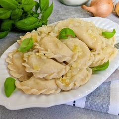 A picture of Traditional polish dumplings.