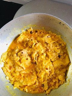 વઘારેલી રોટલી (Vaghareli Rotli Recipe In Gujarati) રેસીપી મુખ્ય ફોટો