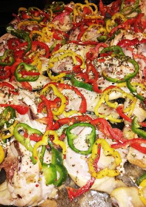 Una foto de Pollo al horno con verduras 🤩