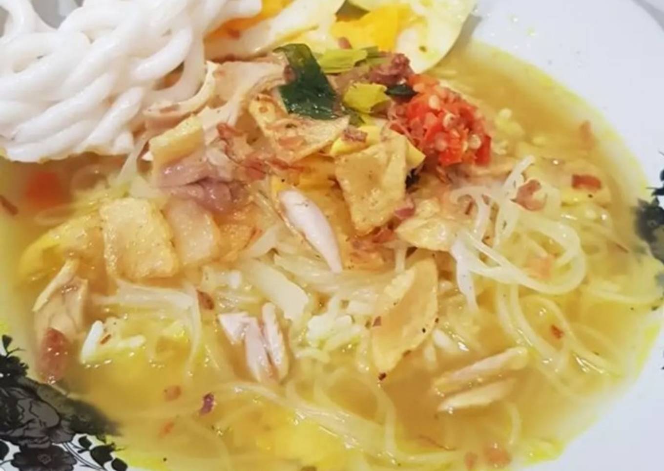 Soto ayam bumbu instan mahmudah